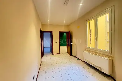 Ufficio in vendita, Via San Felice, Bologna