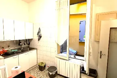 Palazzo in vendita, Via Castiglione, Bologna