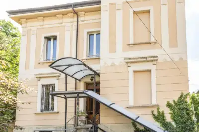 Villa in vendita, Via San Mamolo, Bologna