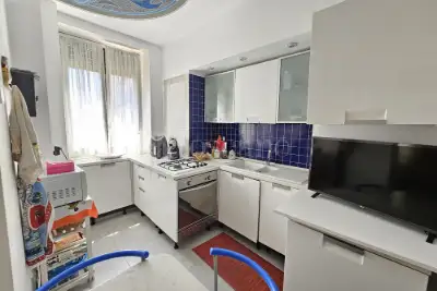 Casa in vendita, Largo Pannonia, Roma