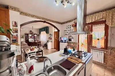 Casa Indipendente in vendita, Via Acquapendente, Nettuno