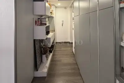 Casa in vendita, Via Solari, Milano