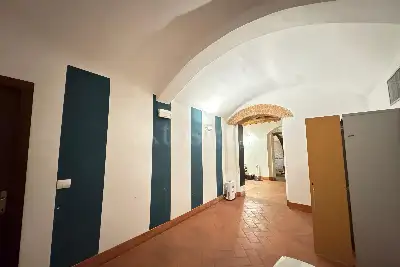 Laboratorio in vendita, Via San Pietro, Siena, Siena