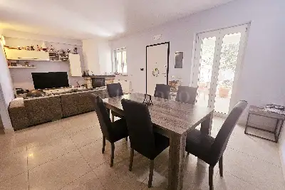 Villa Plurifamiliare in vendita, Via dei Frassini, Anzio