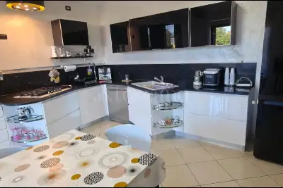 Villa in vendita, Via Le Ferriere, Latina