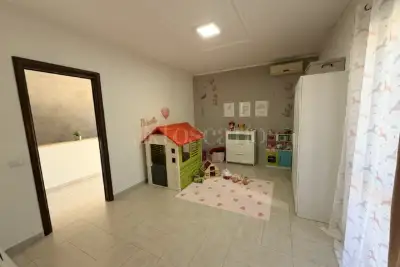 Casa Indipendente in vendita, Via Treviso, Pomezia