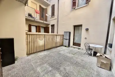 Casa in affitto, Via Santa Chiara, Verona