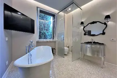 Casa in vendita, Via Caio Valerio Catullo, Sirmione