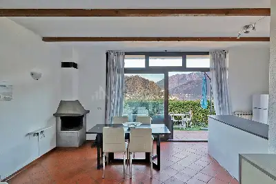 Casa in vendita, Via Casamora, Cuasso al Monte