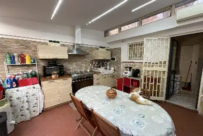 Casa Indipendente in vendita, Via Canfora, Catania