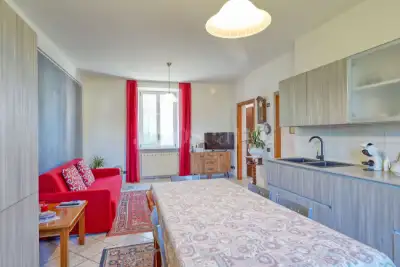 Villa Bifamiliare in vendita, Via della Repubblica, Bisuschio