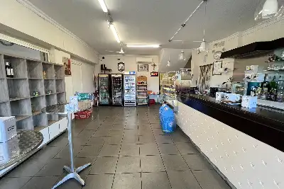 Negozio in vendita, Viale Castel San Giorgio, Fiumicino