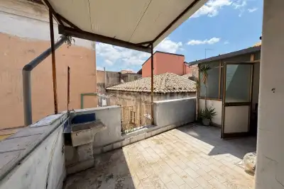 Casa Indipendente in vendita, Via Ferro, Biancavilla