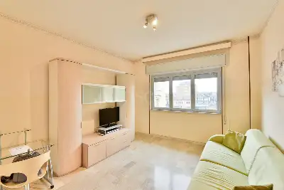 Casa in vendita, Via Dante, Erba