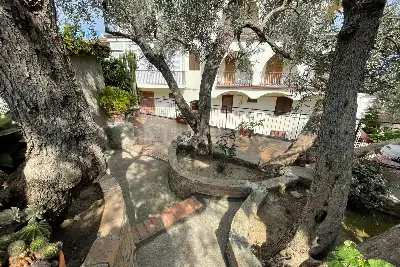 Villa in vendita, Traversa II Via del Mare, Stalettì