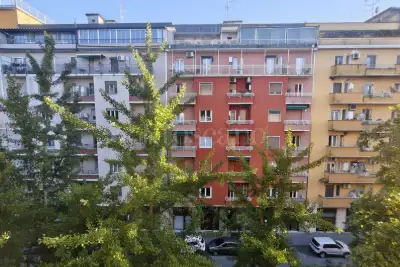 Casa in vendita, Via Venosa, Milano
