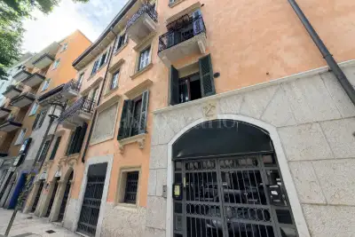 Ufficio in vendita, Via della Valverde, Verona