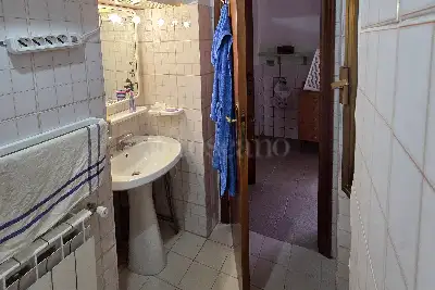 Casa Indipendente in vendita, Contrada Chioviano Basso 103, Bisenti