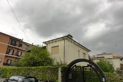 Casa Indipendente in vendita, Via Venanzio Grossi, Contigliano