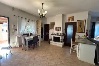 Villa in vendita, Viale di Castel Porziano, Roma