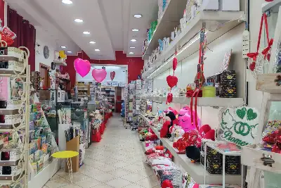 Negozio in affitto, Viale Commenda , Brindisi