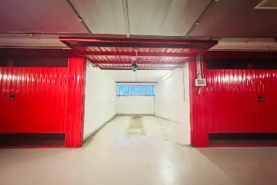 Box in vendita, Via Como, Roma