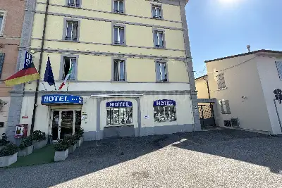 Albergo in vendita, Via della Volta, Brescia