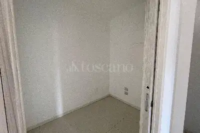 Casa in vendita, Via Cosenz , Milano