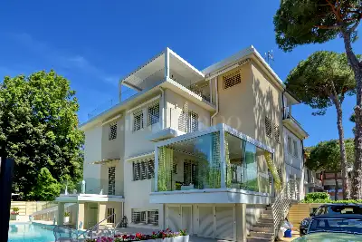 Villa in vendita, Via Luigi Pirandello, Camaiore