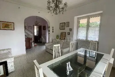 Casa Indipendente in vendita, Via Casilina Sud, Cassino