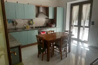 Casa Indipendente in vendita, Via Nuova, Catanzaro