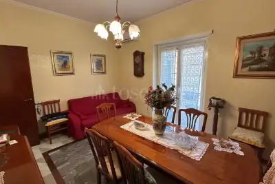 Casa in vendita, Via delle Acacie, Roma