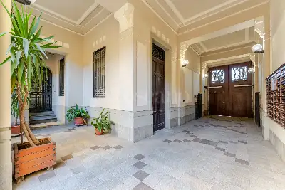 Casa in vendita, Via Cadore, Milano