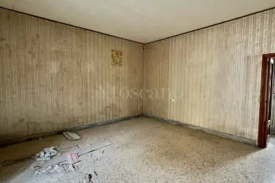 Palazzo in vendita, Via Francesco Tedesco, Avellino