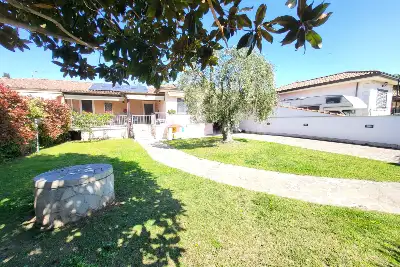 Villa in vendita, Via Torcegno, Roma