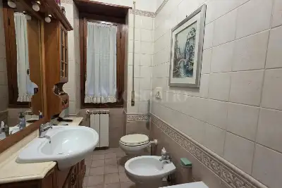 Casa in vendita, Via la Contea, Roma