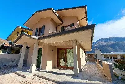 Villa in vendita, Via Adige, Villa Carcina, Villa Carcina