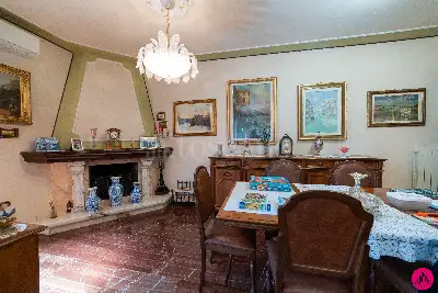 Villino a Schiera in vendita, Via Giuseppe Mazzini, Aviano