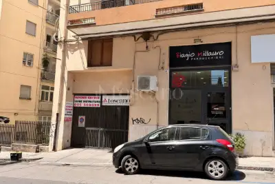 Box in vendita, Via Filocomo, Catania