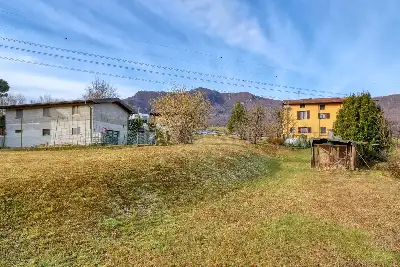 Casa Indipendente in vendita, Via Della Repubblica, Bisuschio