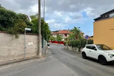 Magazzino in vendita, Via Giovanni Pascoli, Gravina di Catania