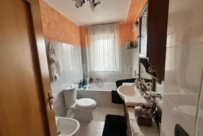 Casa in vendita, Via Antonino Corsaro, Camporotondo Etneo