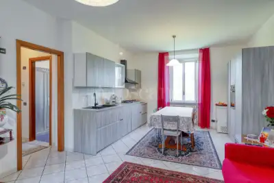 Villa Bifamiliare in vendita, Via della Repubblica, Bisuschio