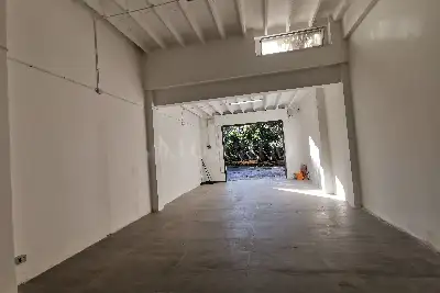 Negozio in vendita, Via Celso Cittadini, Siena