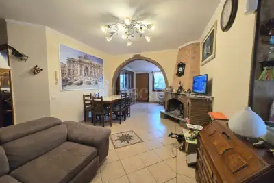 Villino a Schiera in vendita, Via delle Begonie, Santa Marinella