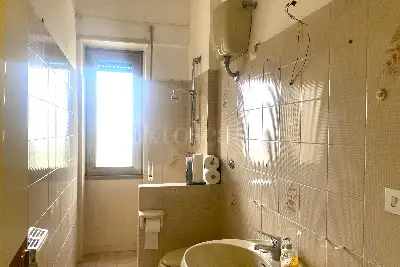 Casa in vendita, Via del Risaro, Roma