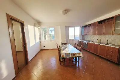 Casa in vendita, Via Monte Grappa, Monterotondo