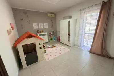 Casa Indipendente in vendita, Via Treviso, Pomezia
