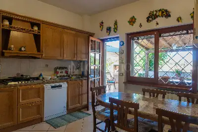 Villa Bifamiliare in vendita, Via Rodi Garganico, Fiumicino