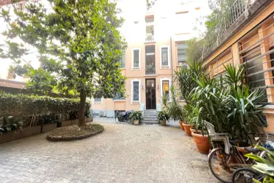 Casa in vendita, Via Carlo Farini, Milano
